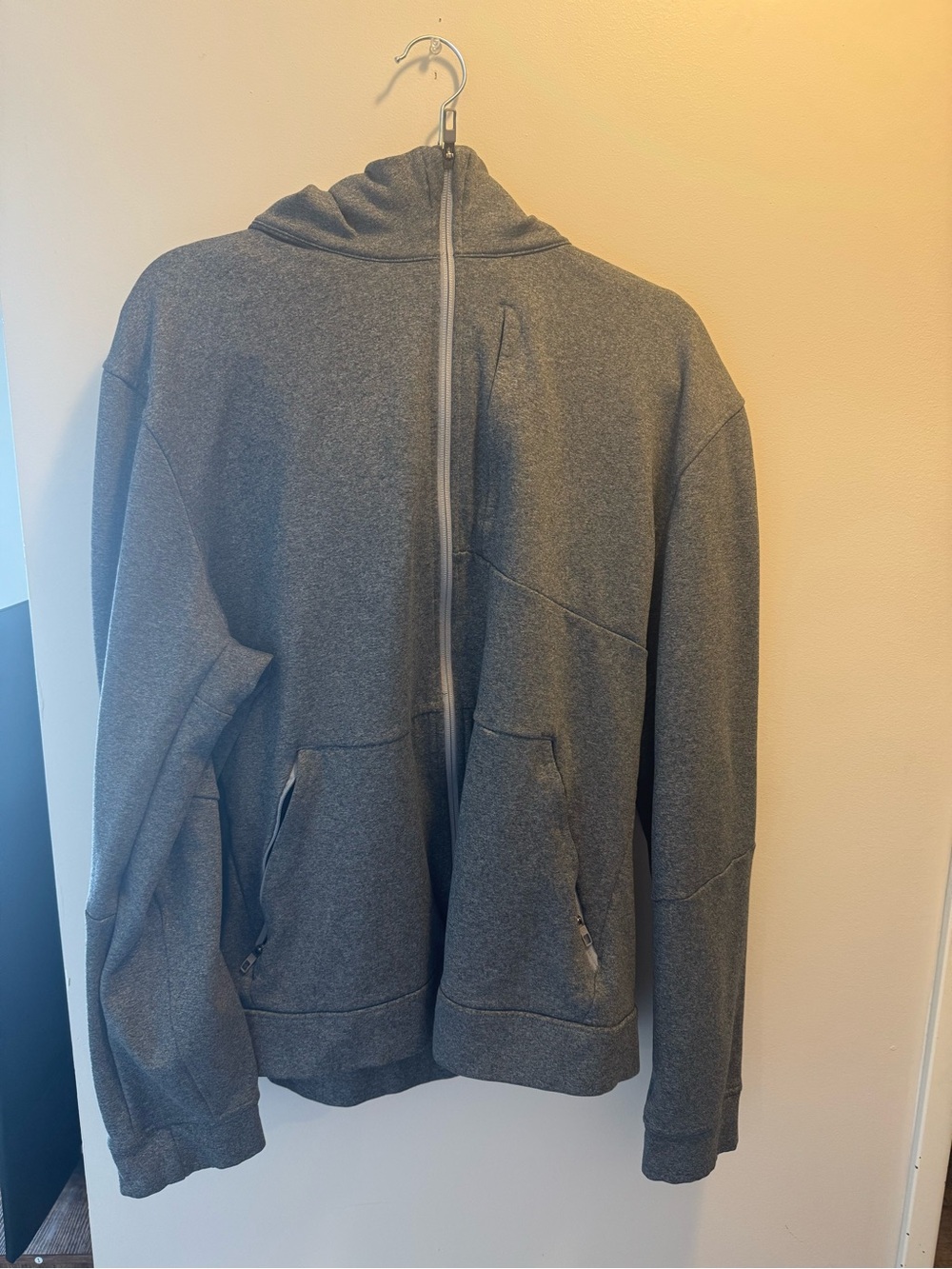 lululemon athletica Men's Charcoal Grey Full-Zip Hoodie